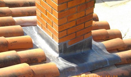 Allan Installation Thermique et Sanitaire - AITS Pose de tour de cheminée en zinc  Alès